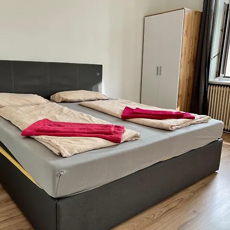 Comfortable 4Br Shared Apt Perfect For Groups & Friends Vienna Exterior photo